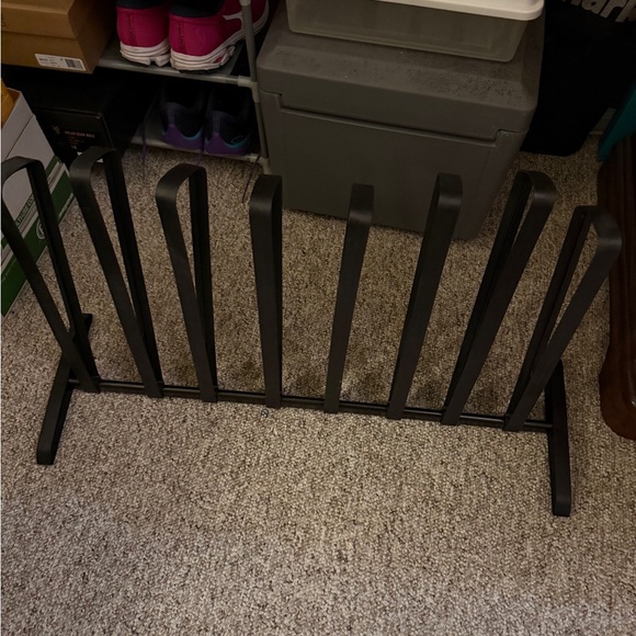 TALL BOOT STAND - Picture 3 of 3